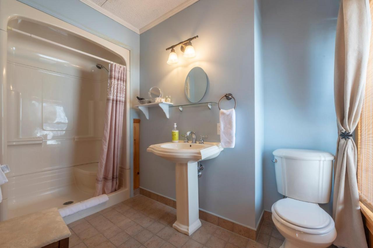 Auberge l'Intermède du lac Disraeli Extérieur photo