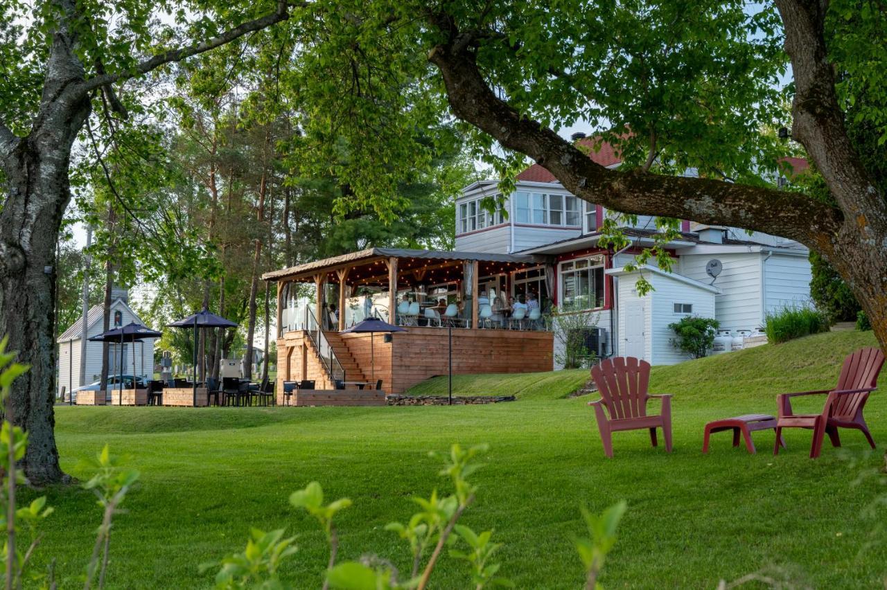 Auberge l'Intermède du lac Disraeli Extérieur photo