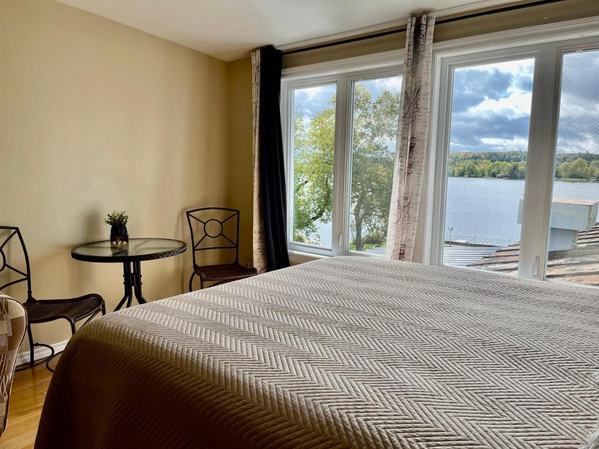 Auberge l'Intermède du lac Disraeli Extérieur photo